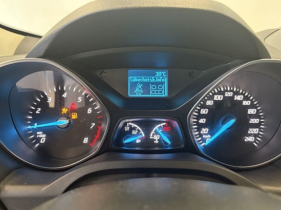Ford Kuga 13 of 16