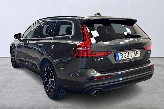Volvo V60 4 of 5
