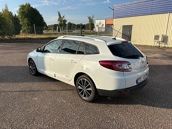 Renault Megane III 2 of 5