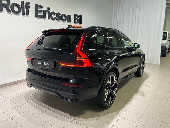 Volvo XC60 4 of 5