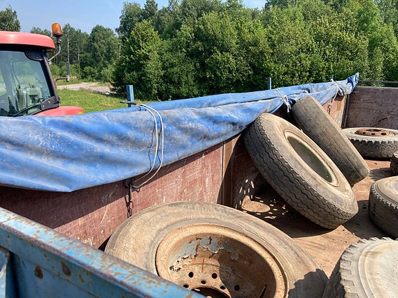 Rejäl Boggikärra med kapell Bromsad 5 of 12