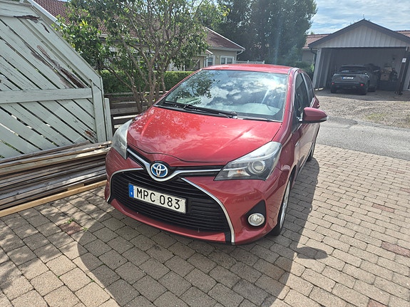 Toyota Yaris 10 of 10