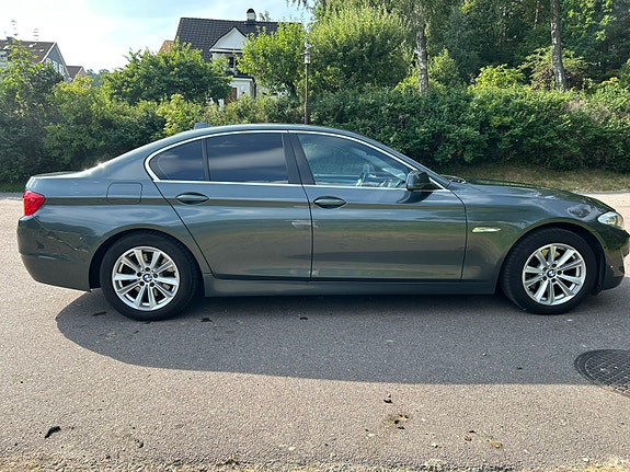 BMW 520d 4 of 11