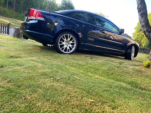 Volvo C70 3 of 5