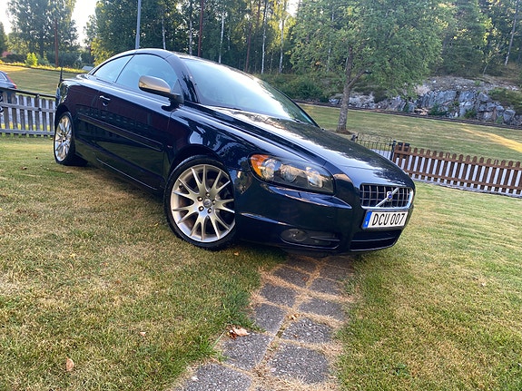 Volvo C70 4 of 5
