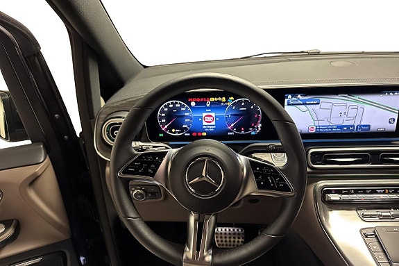 Mercedes-Benz V300 18 of 26
