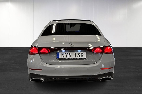 Mercedes-Benz E300 de 6 of 23
