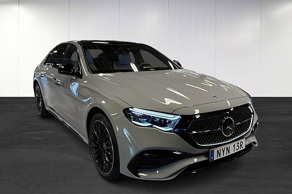 Mercedes-Benz E300 de 2 of 23