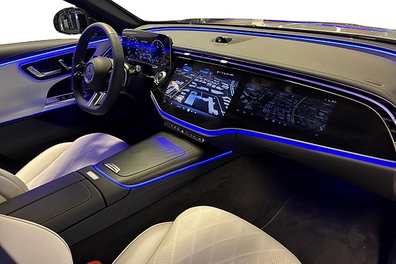 Mercedes-Benz E300 de 11 of 23