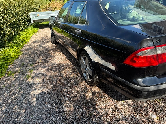 Saab 9-5 4 of 5