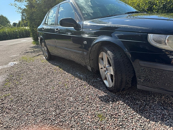 Saab 9-5 2 of 5