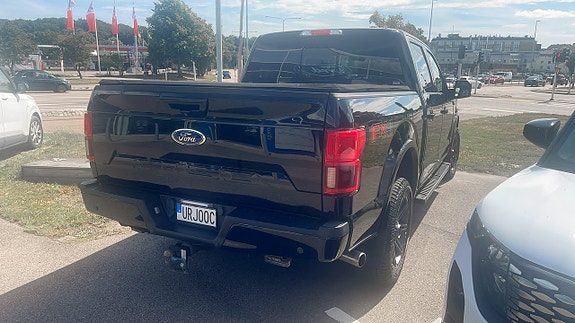 Ford F-150 2 of 9