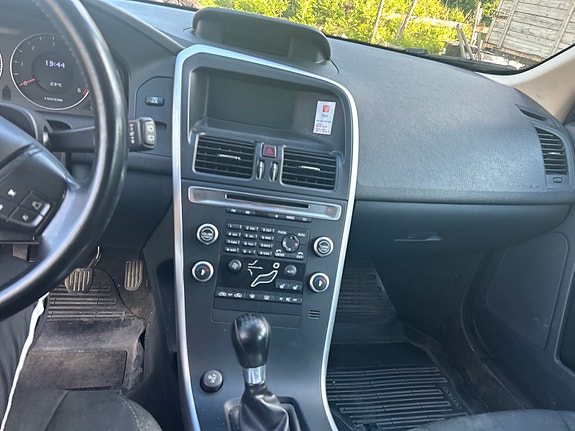 Volvo XC60 5 of 5