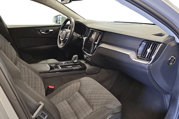 Volvo V60 7 of 22