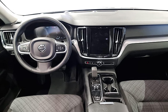 Volvo V60 10 of 22