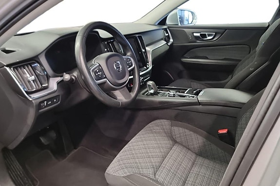 Volvo V60 14 of 22
