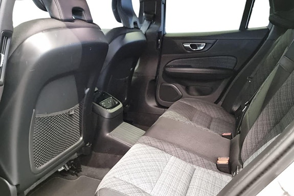 Volvo V60 13 of 22