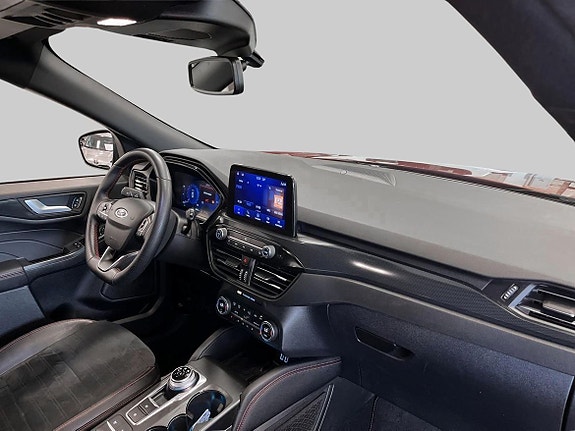 Ford Kuga 9 of 23