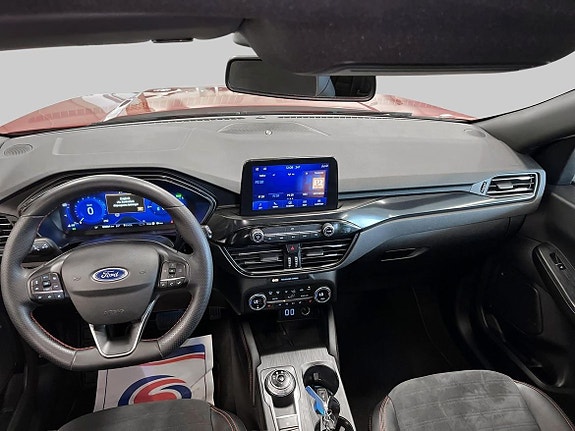 Ford Kuga 11 of 23