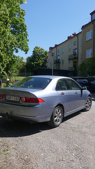 Honda Accord 4 of 14