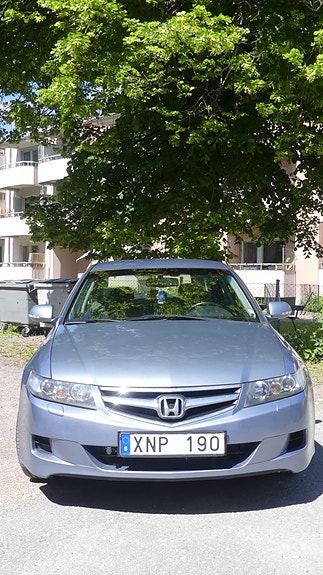 Honda Accord 2 of 14