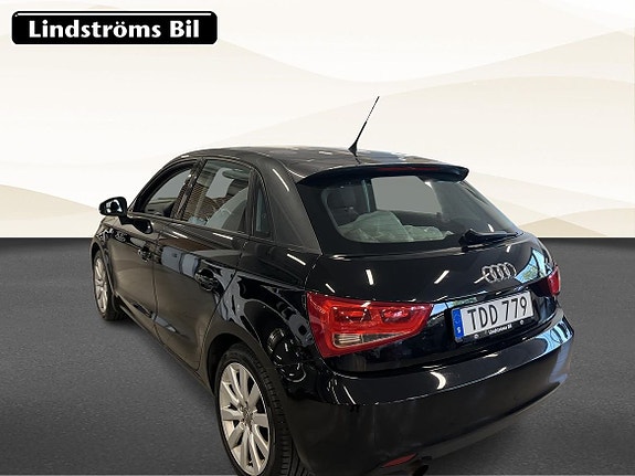 Audi A1 4 of 5