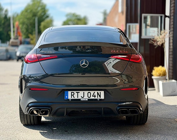 Mercedes-Benz AMG GT Black Series 4 of 5