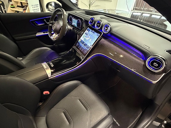 Mercedes-Benz GLC63 22 of 30
