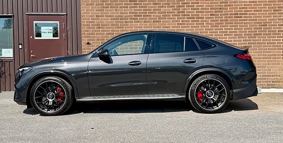 Mercedes-Benz AMG GT Black Series 2 of 5