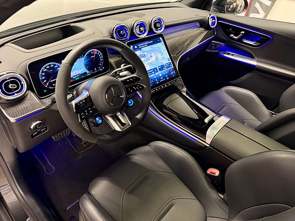 Mercedes-Benz GLC63 9 of 30