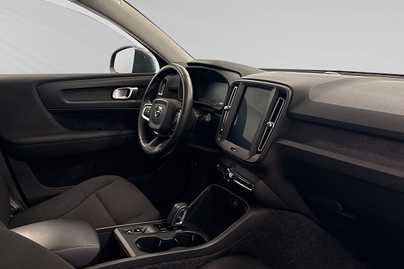 Volvo XC40 6 of 6