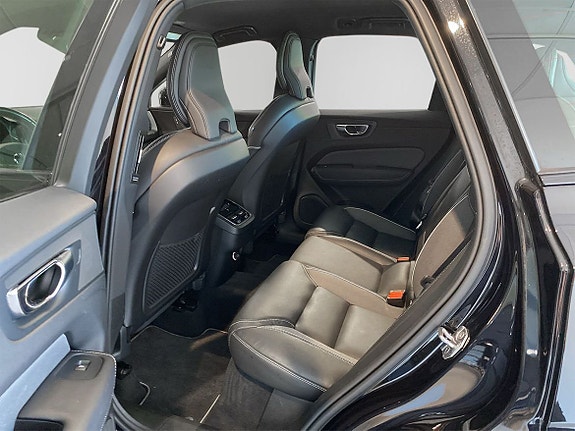 Volvo XC60 7 of 18