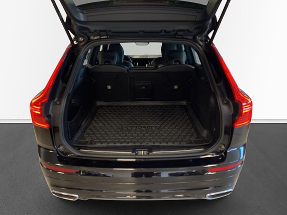 Volvo XC60 14 of 18