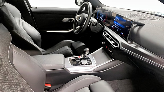 BMW M3 3 of 5