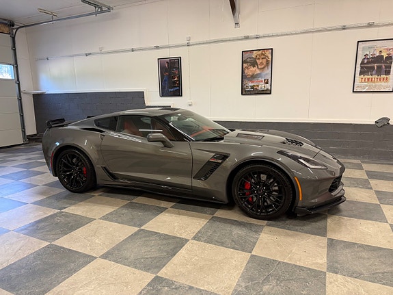 Chevrolet Corvette 11 of 30