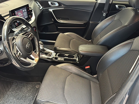 Kia Ceed 8 of 19