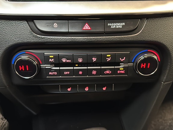 Kia Ceed 13 of 19