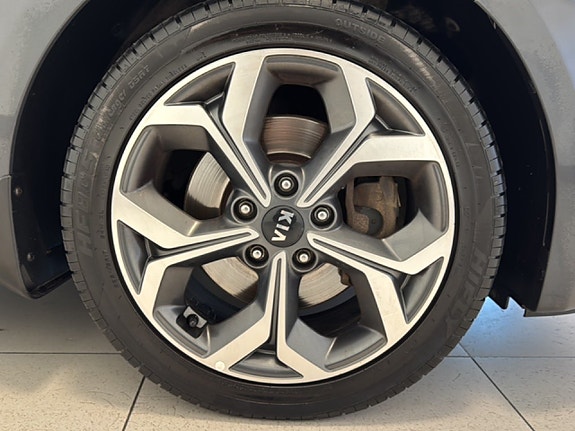Kia Ceed 15 of 19