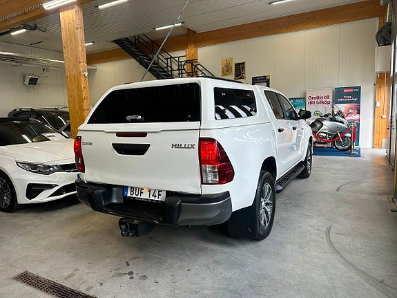 Toyota HiLux 5 of 25