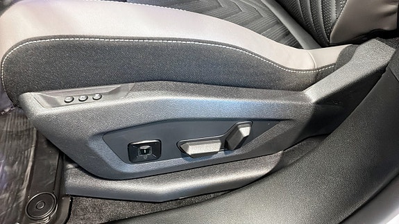 Jeep Compass 25 of 26