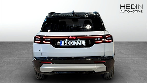 Jeep Compass 6 of 26