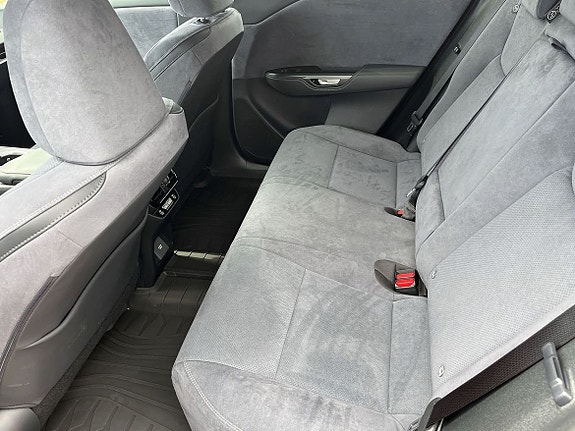 Lexus RZ500e 9 of 12