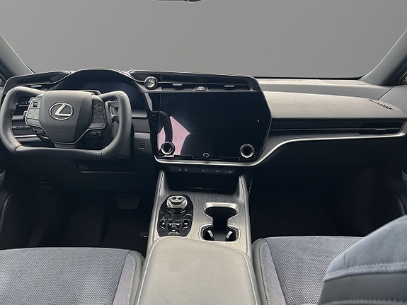 Lexus RZ500e 10 of 12