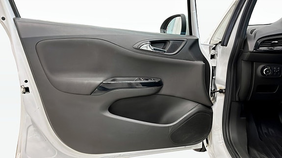 Opel Corsa 11 of 13