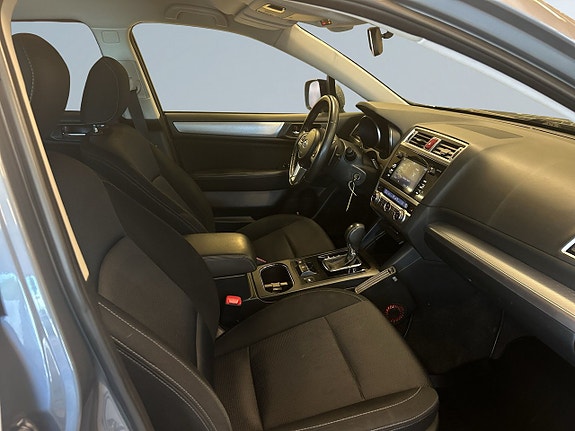 Subaru Outback 10 of 25