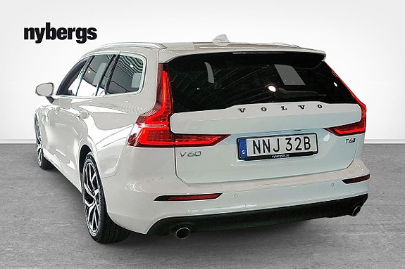Volvo V60 3 of 5