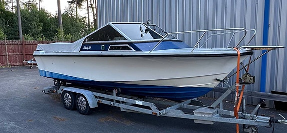 Windy 22DC Volvo Penta AQ 271C 2 of 5