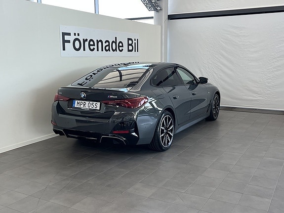 BMW i4 17 of 18