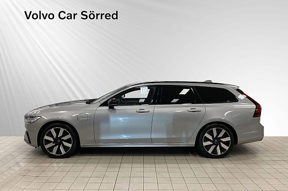 Volvo V90 3 of 5