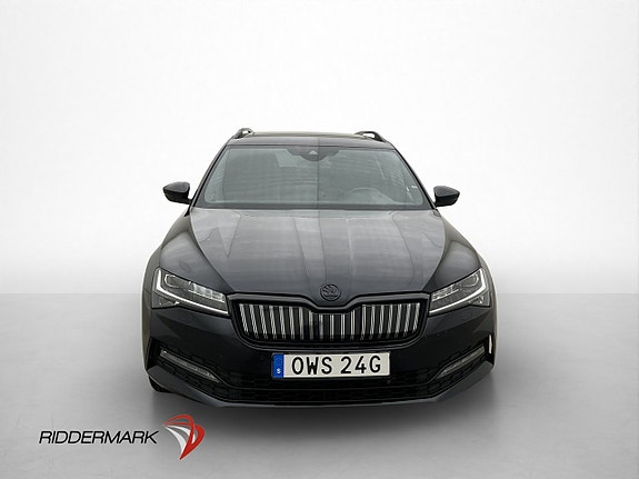 Skoda Superb 2 of 5